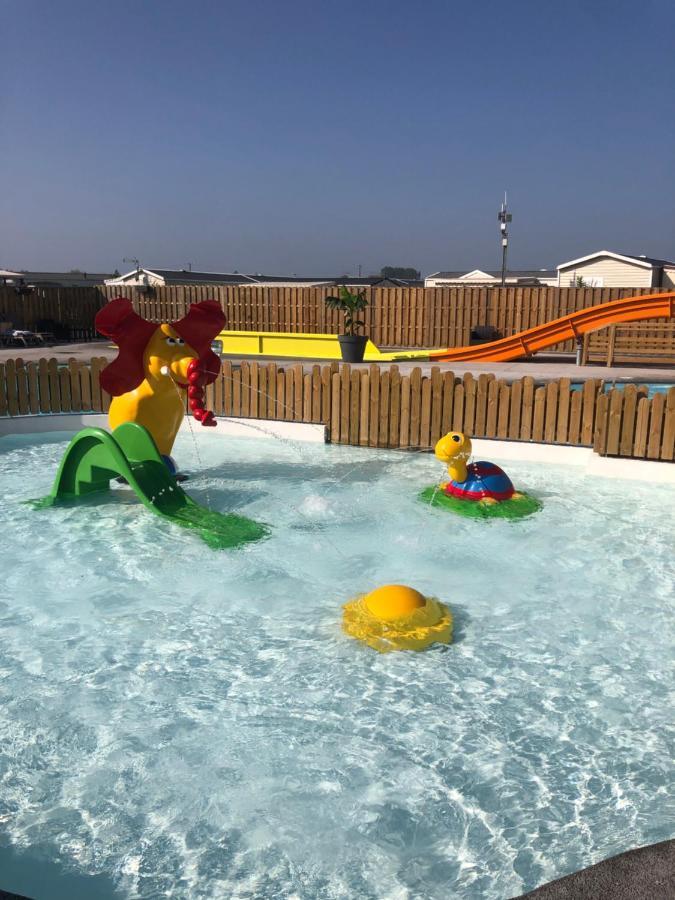 Camping La Garenne De Moncourt Rue  Luaran gambar