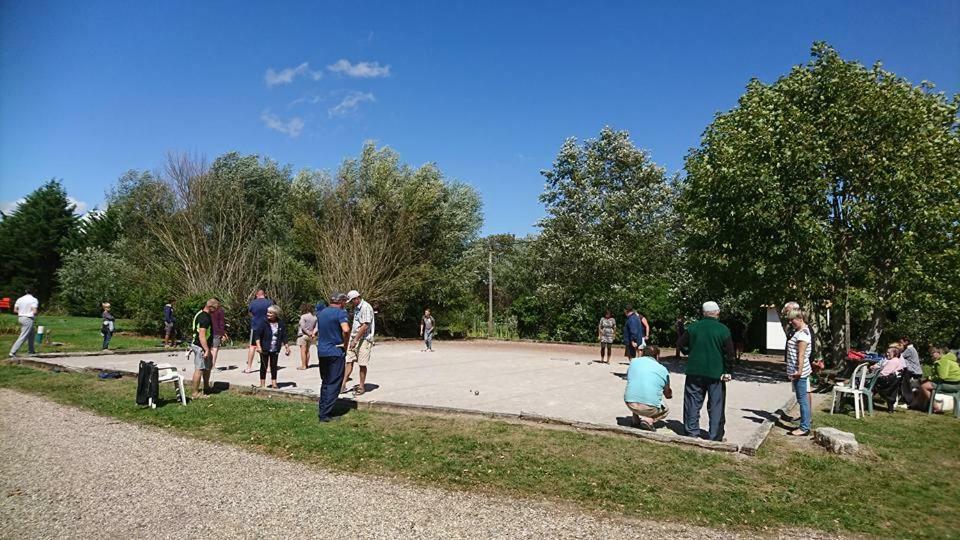 Camping La Garenne De Moncourt Rue  Luaran gambar