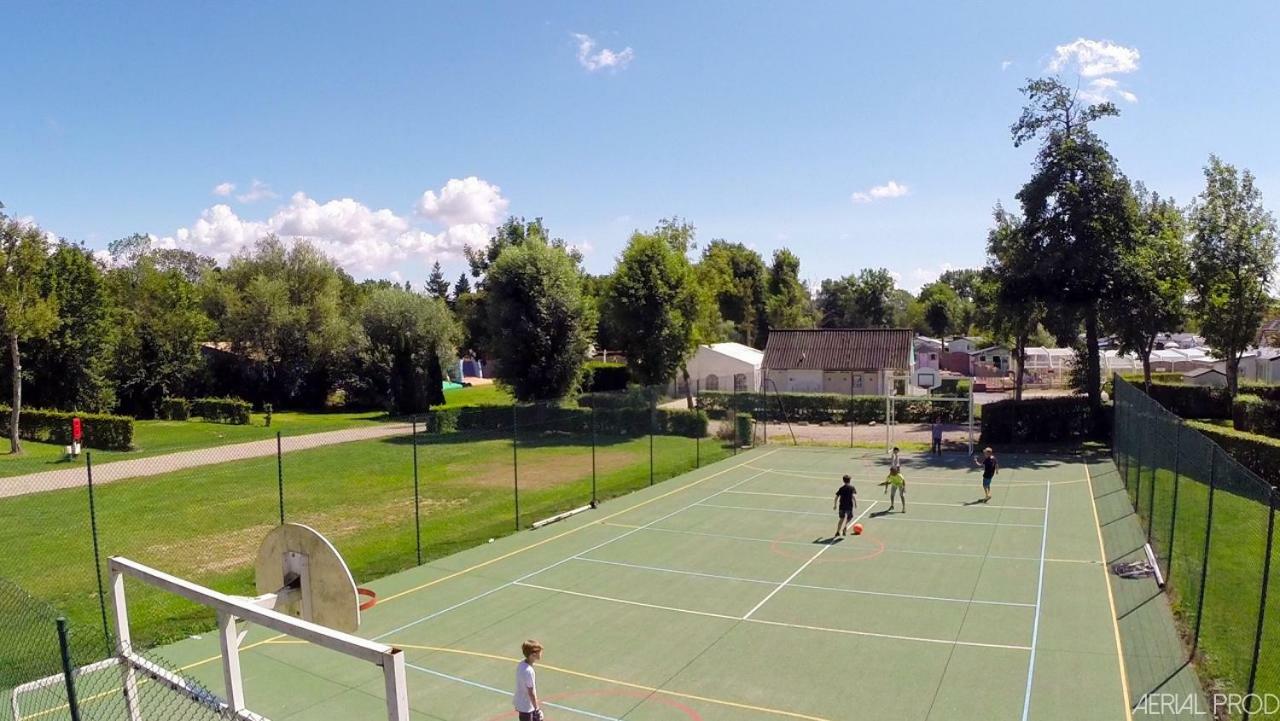 Camping La Garenne De Moncourt Rue  Luaran gambar